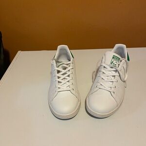 listing-status-banner